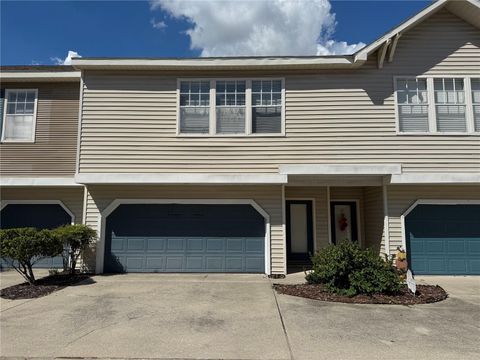 Photo of 2900 W Azeele Street #M, Tampa, FL 33609 (MLS # TB8431350)