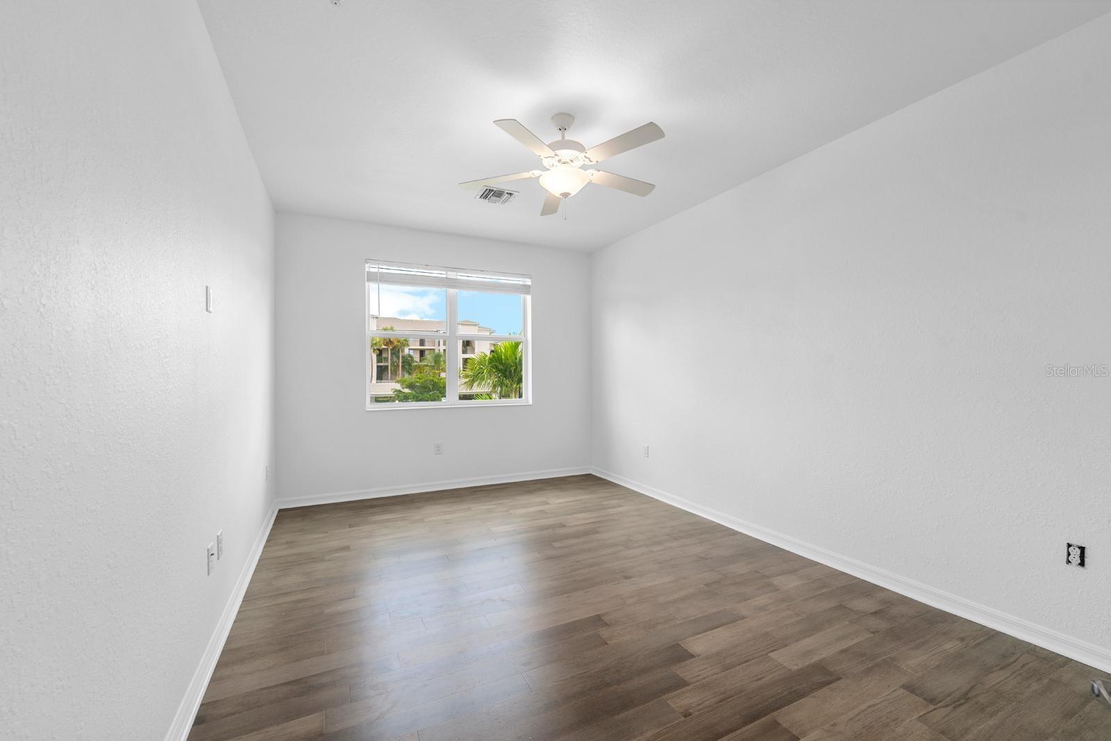 COACH HOMES I AT TIDEWATER PRSV PH VII - Residential