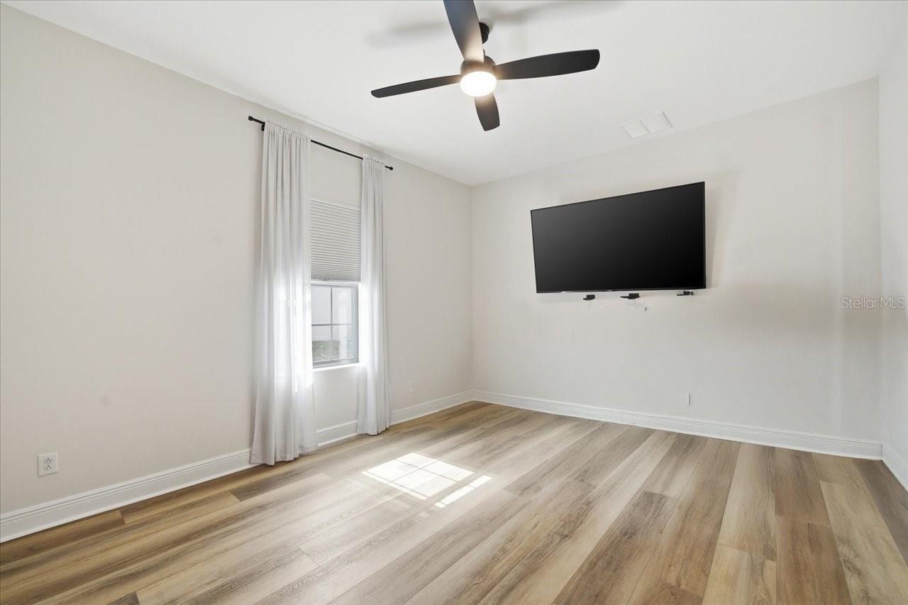 STARKEY RANCH - Residential