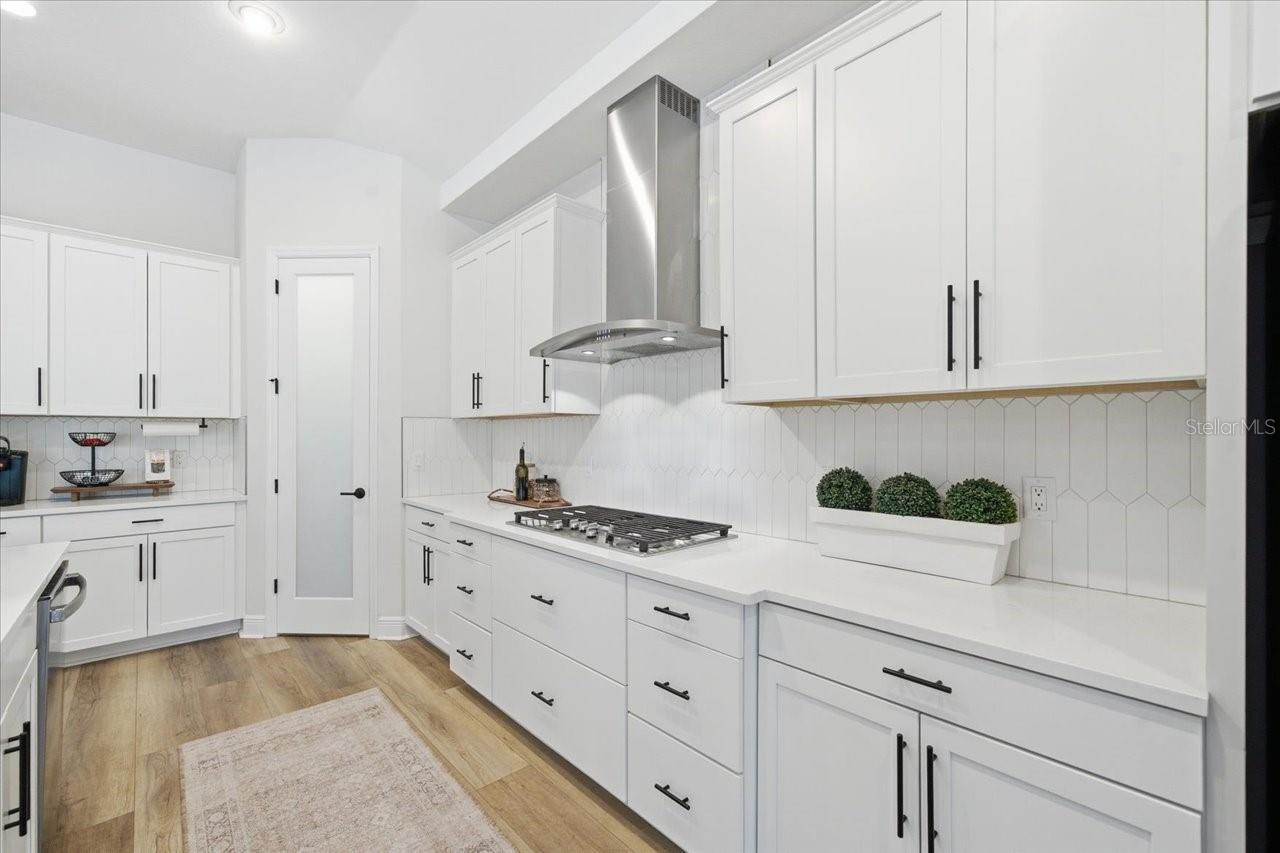 STARKEY RANCH - Residential