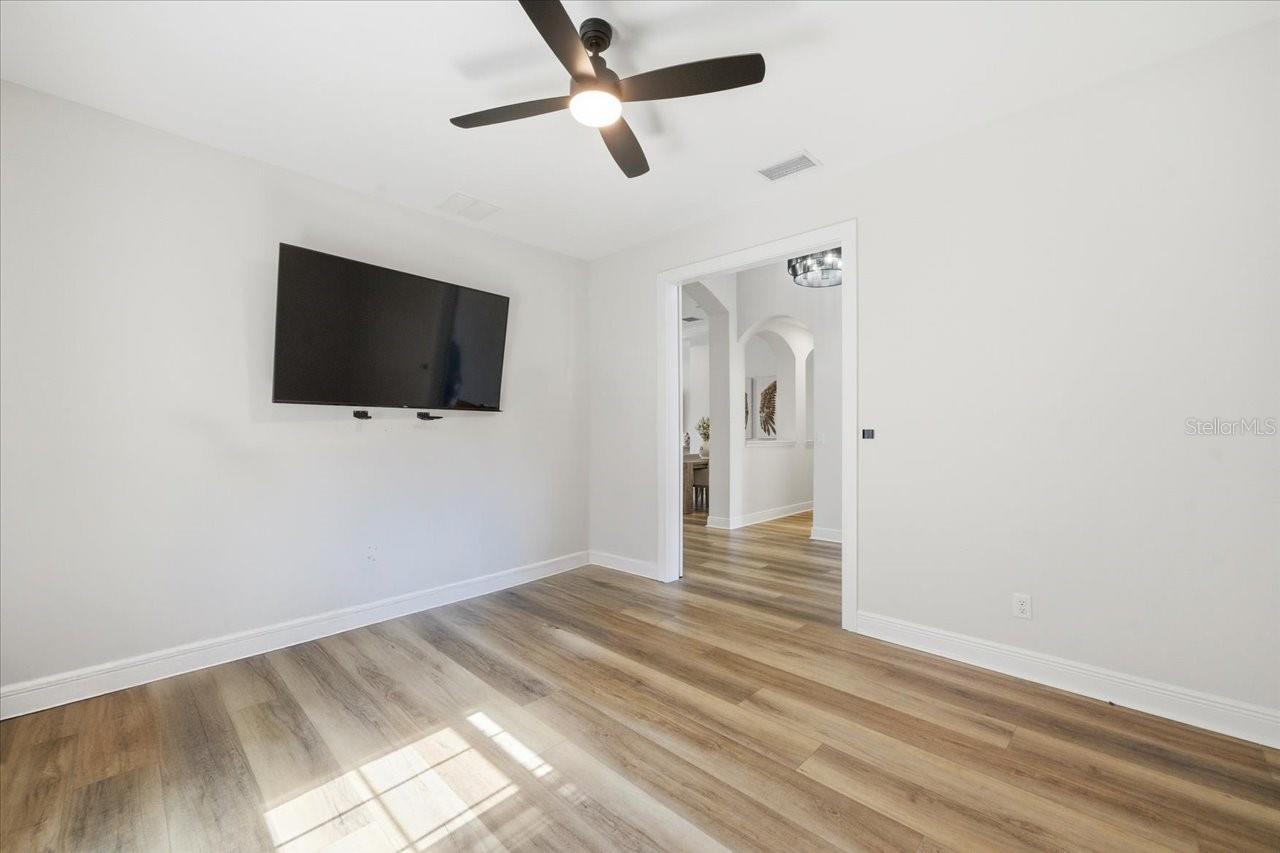 STARKEY RANCH - Residential