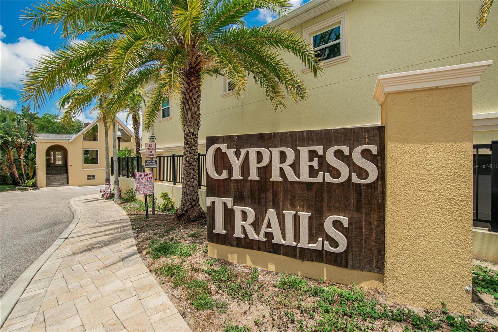 CYPRESS TRAILS TWNHMS OF TARPON SPGS - Residential