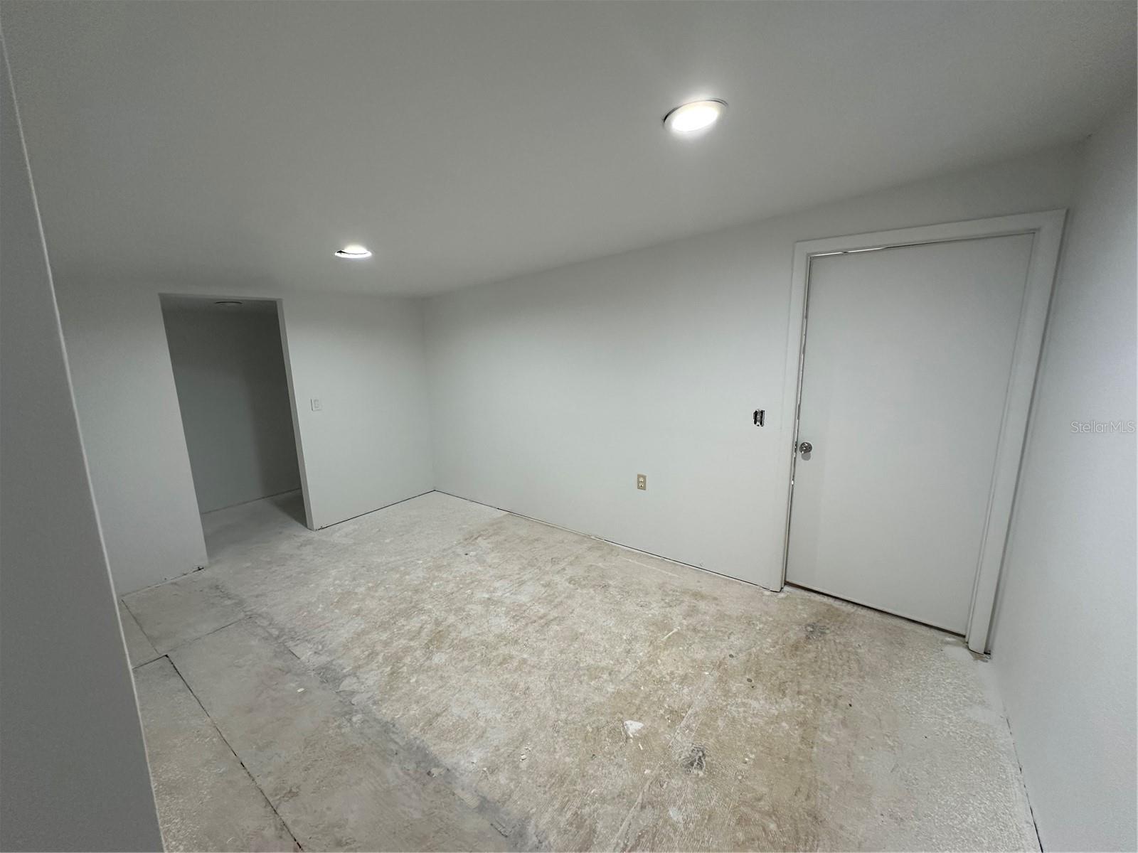 WARING INDUST PARK PH 03 - Commercial Sale