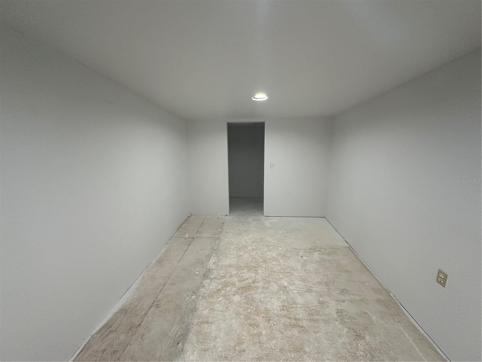 WARING INDUST PARK PH 03 - Commercial Sale