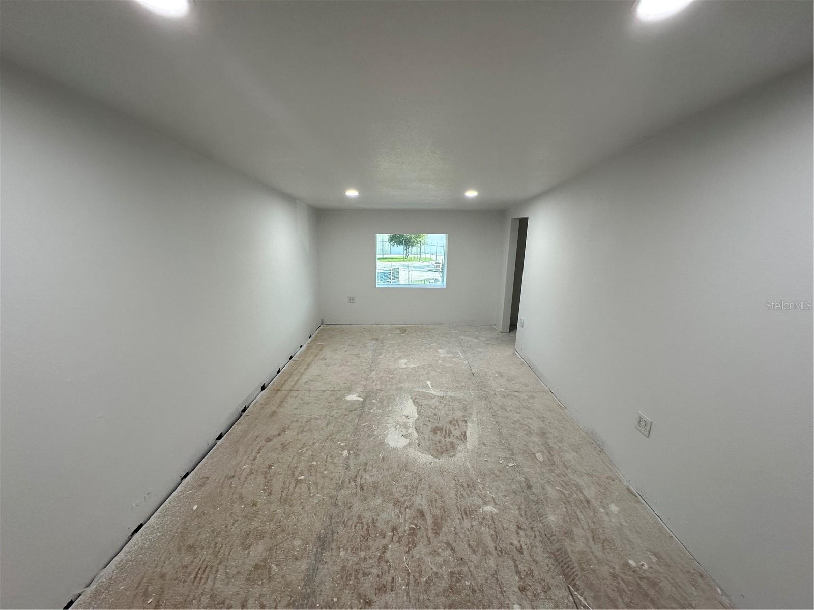 WARING INDUST PARK PH 03 - Commercial Sale