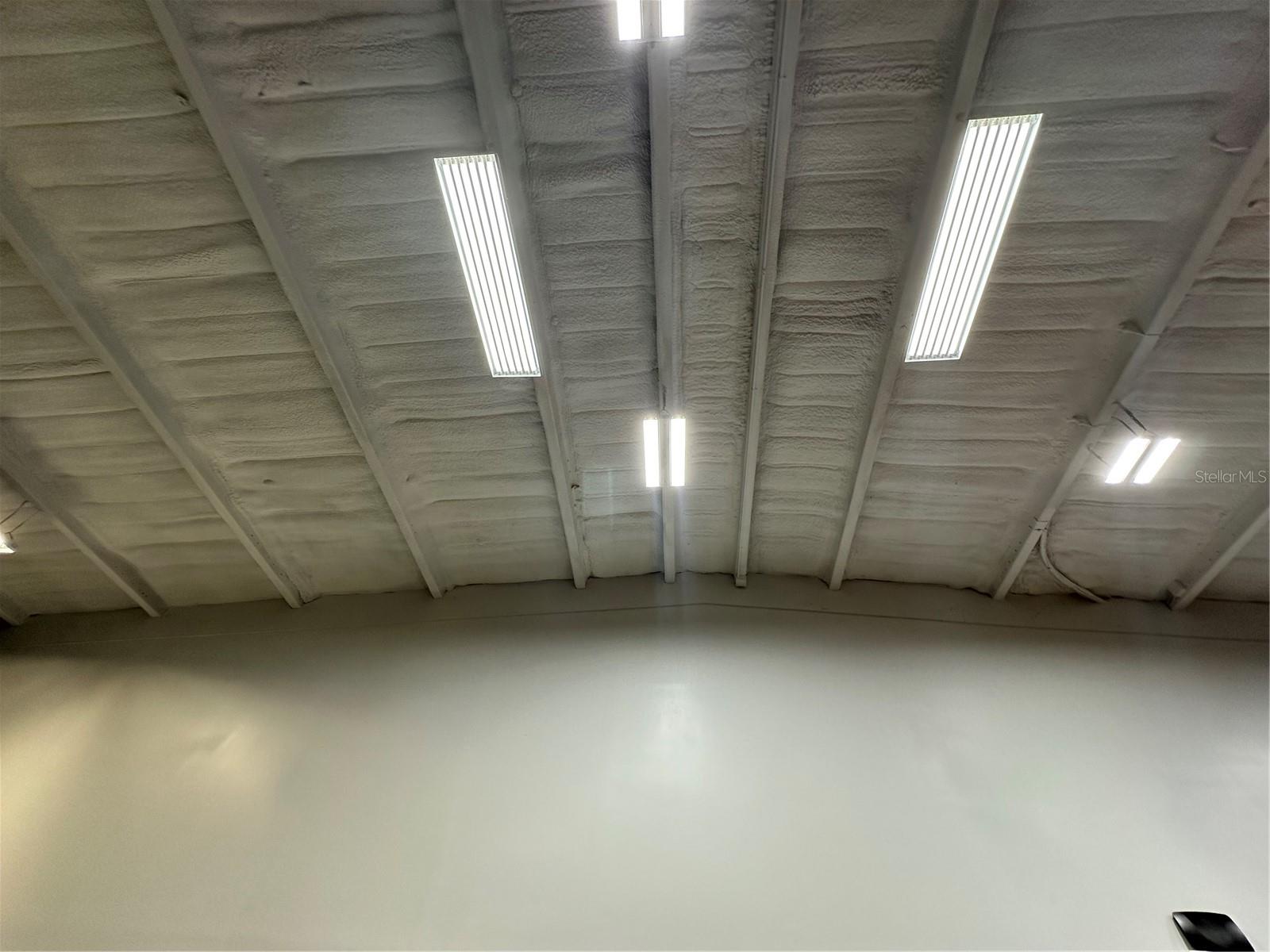 WARING INDUST PARK PH 03 - Commercial Sale