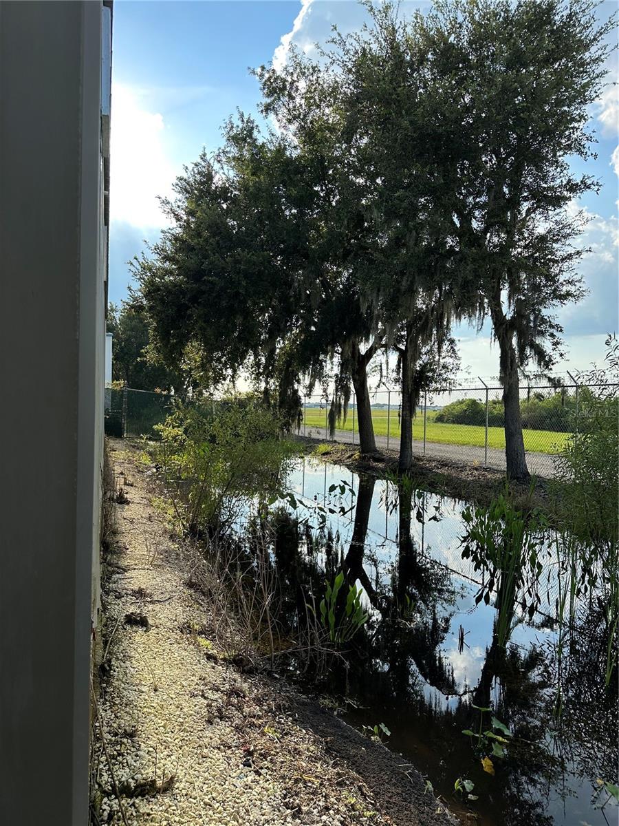 WARING INDUST PARK PH 03 - Commercial Sale