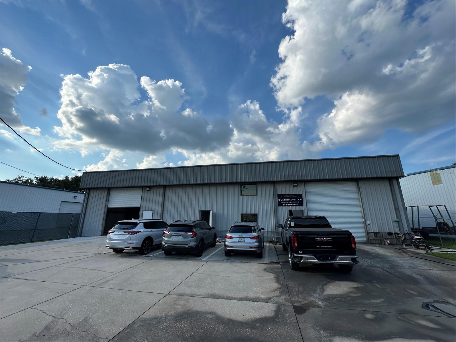 WARING INDUST PARK PH 03 - Commercial Sale