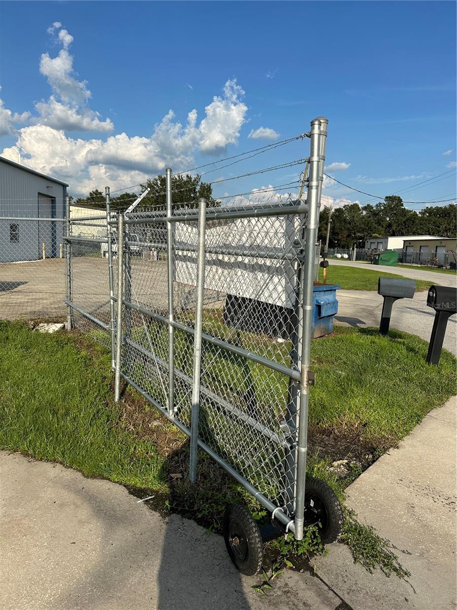 WARING INDUST PARK PH 03 - Commercial Sale