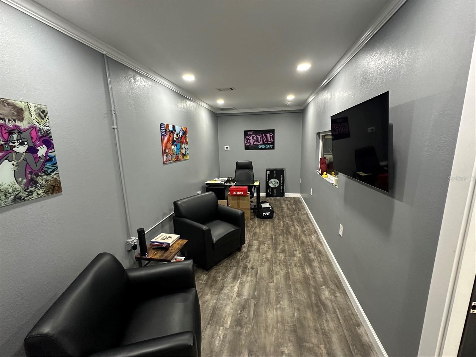 WARING INDUST PARK PH 03 - Commercial Sale