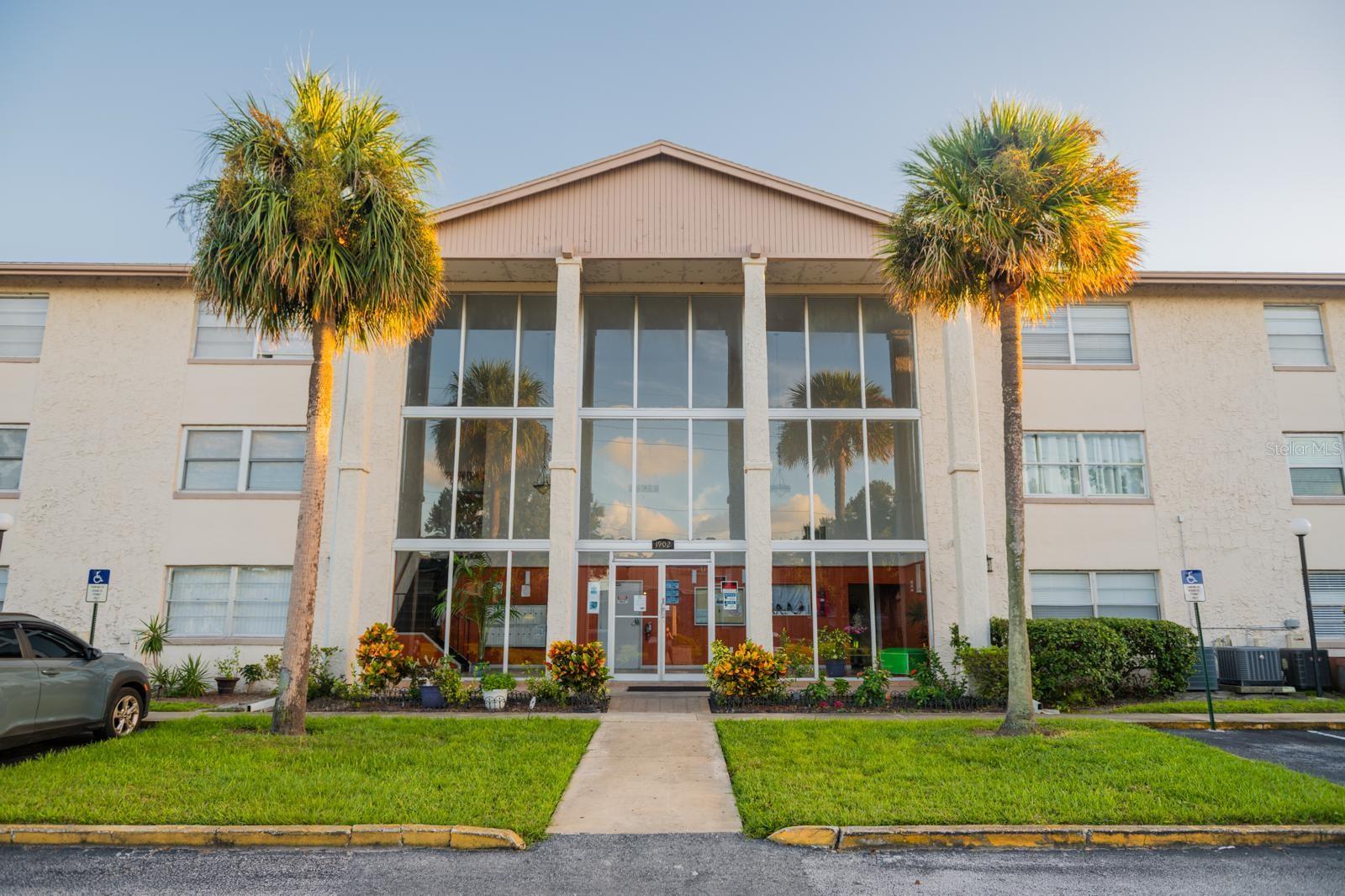 COMMODORE PLACE CONDO - Residential Lease