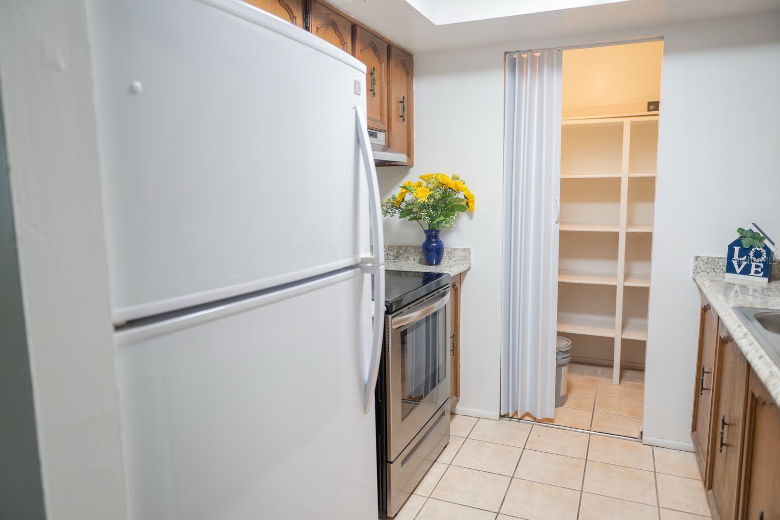 COMMODORE PLACE CONDO - Residential Lease