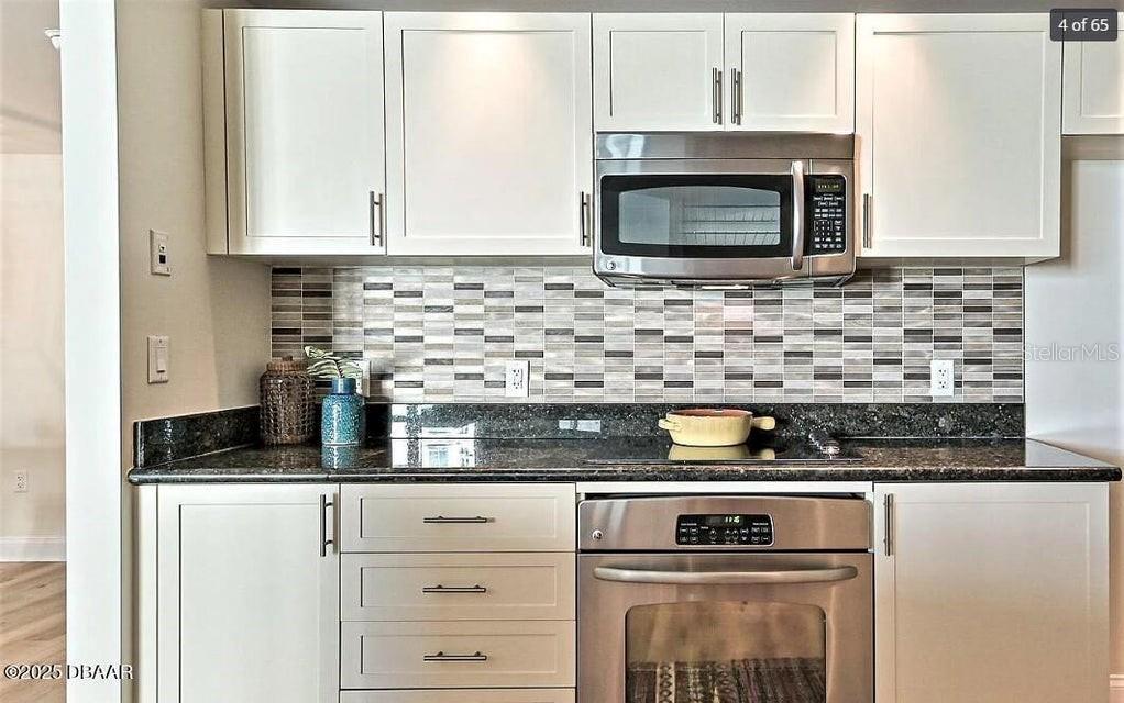 231 RIVERSIDE DRIVE 2206