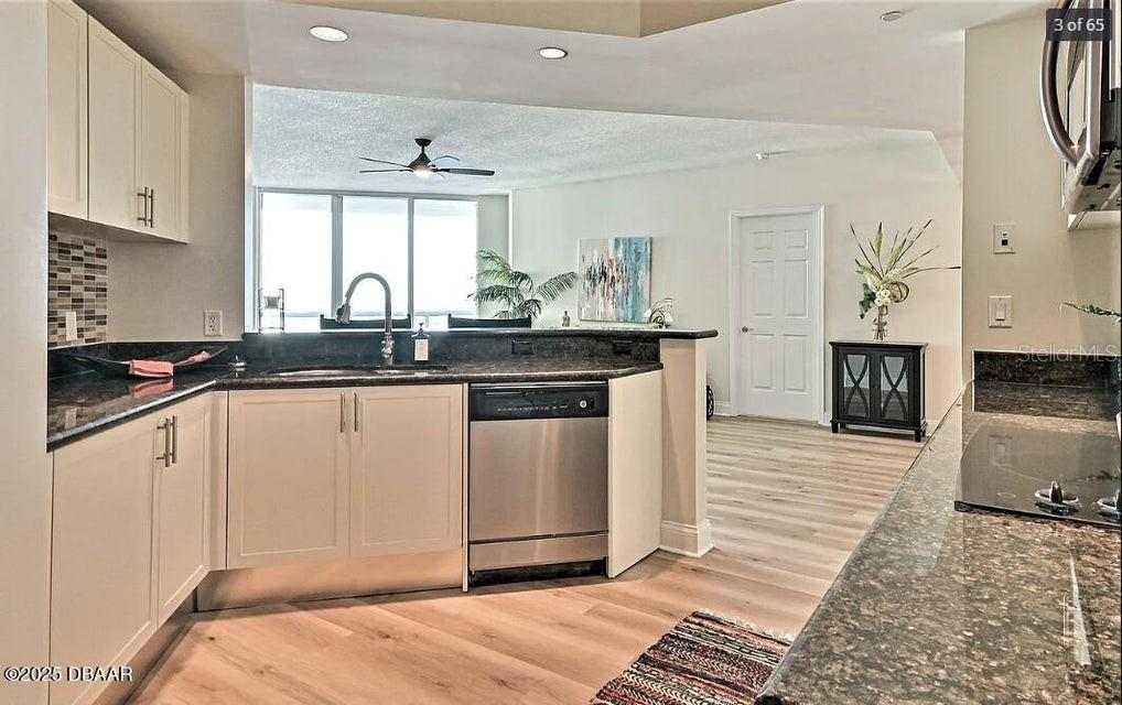 231 RIVERSIDE DRIVE 2206