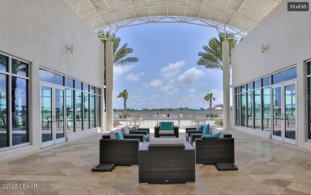 MARINA GRANDE/HALIFAX 01 - Residential