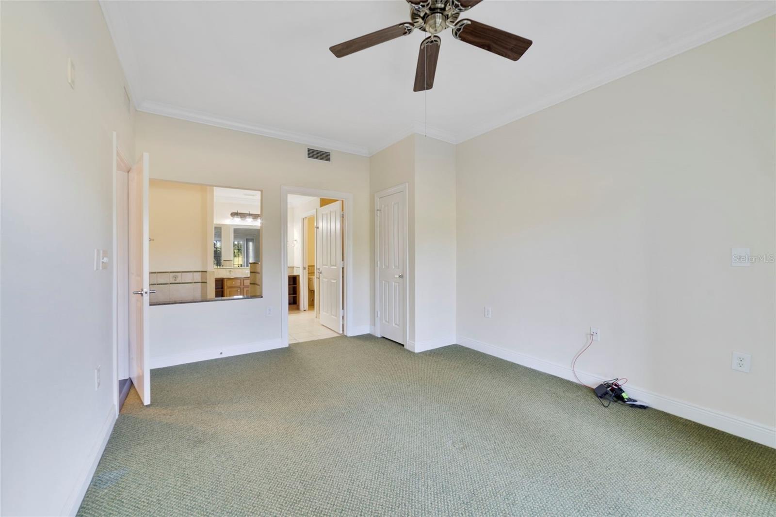 HERITAGE CROSSING; A CONDO PH 7 - Residential