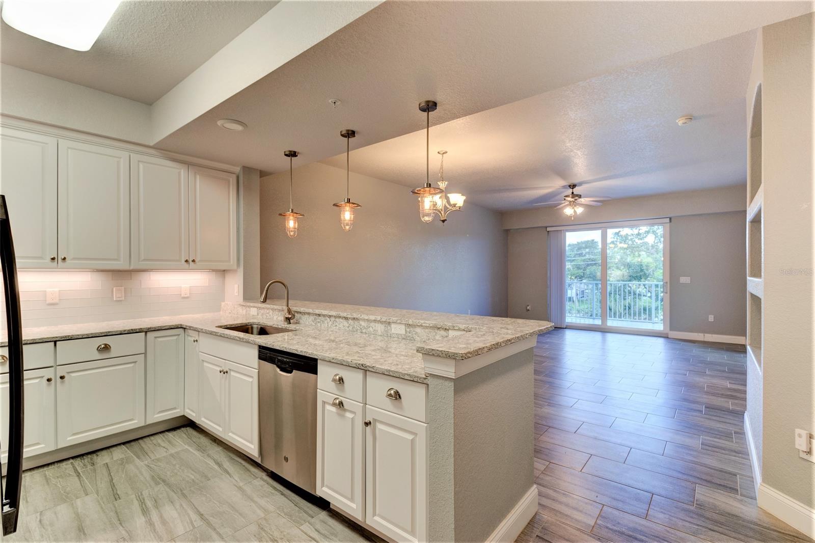 Riverwalk/Cornado Island Bldg - Residential