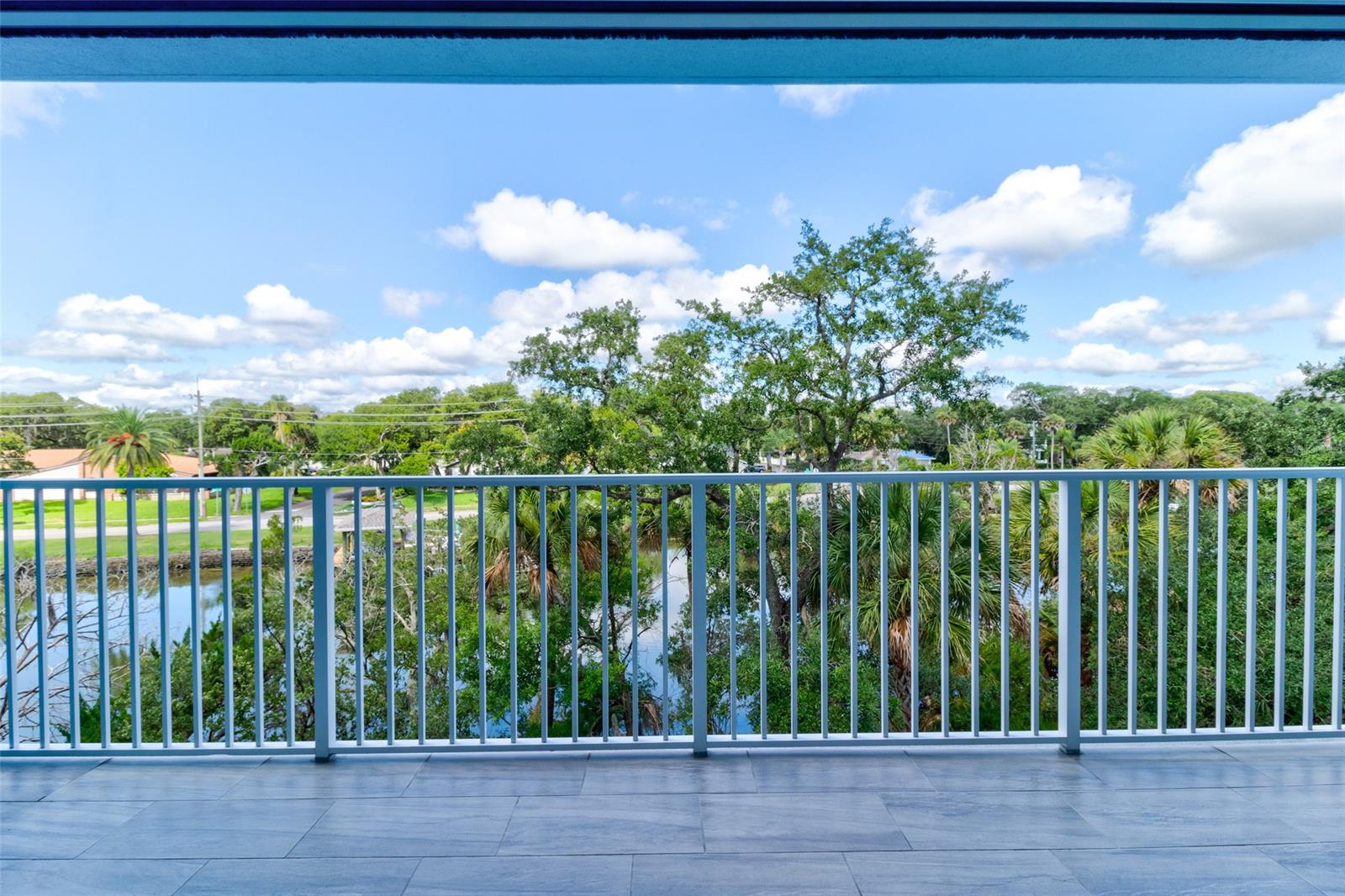 Riverwalk/Cornado Island Bldg - Residential