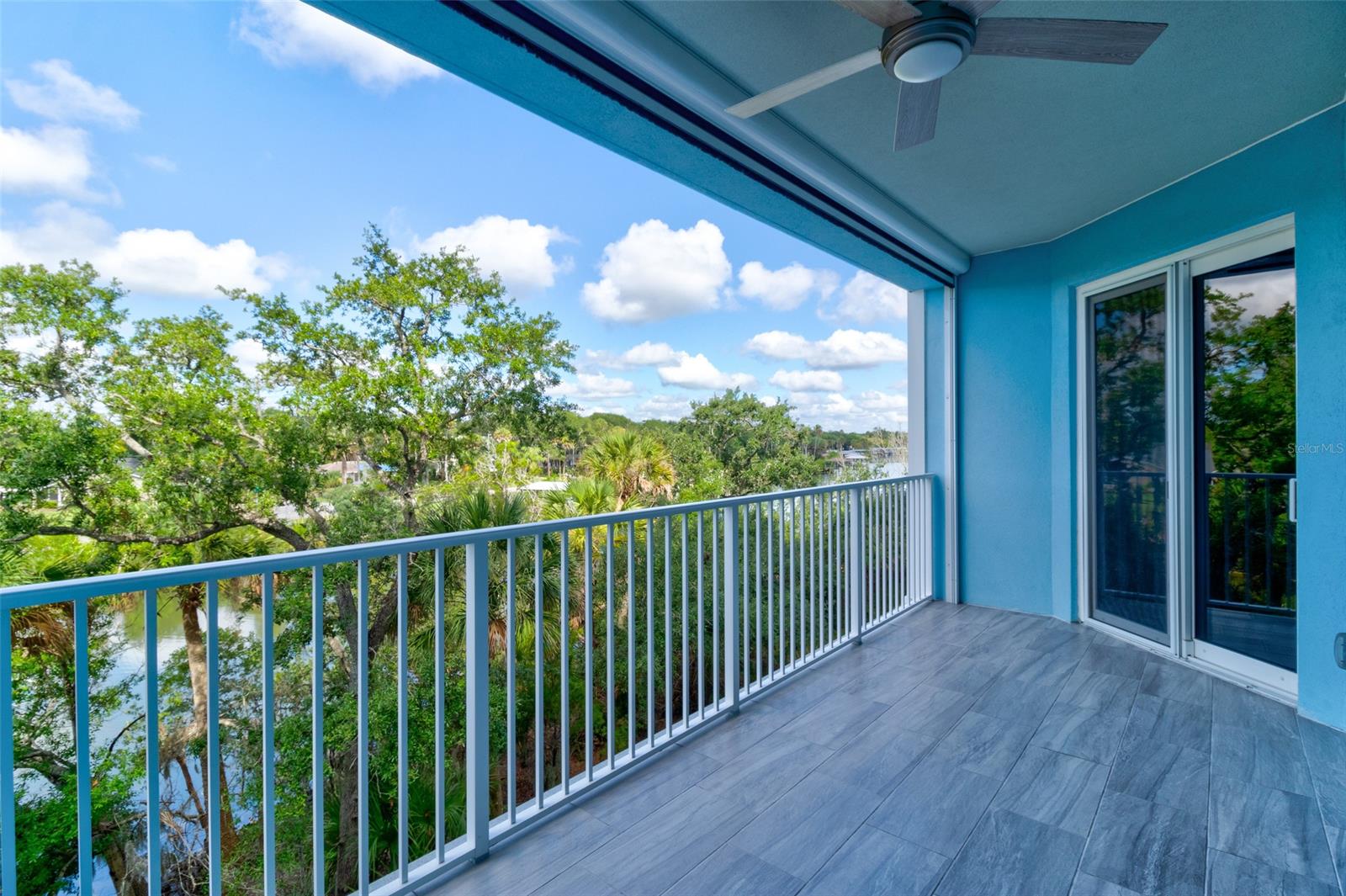 Riverwalk/Cornado Island Bldg - Residential