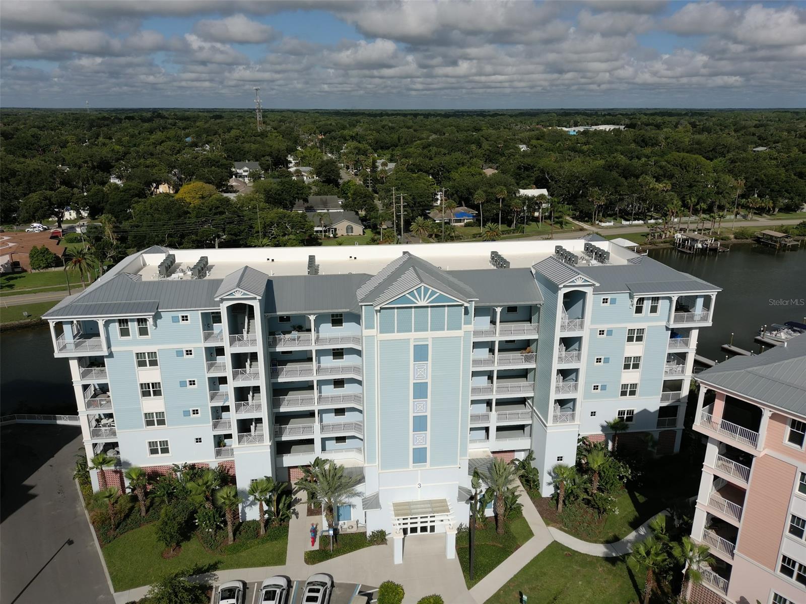 Riverwalk/Cornado Island Bldg - Residential