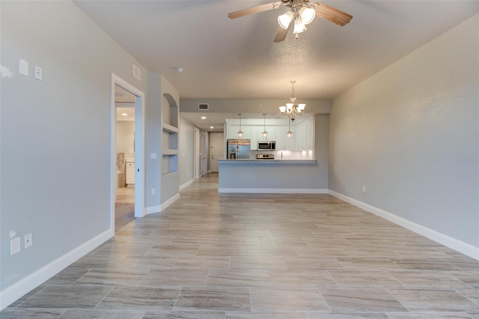 Riverwalk/Cornado Island Bldg - Residential