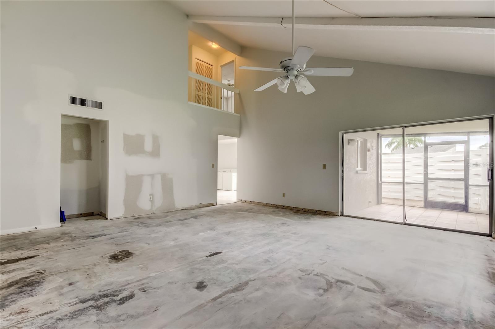 2670 BARKSDALE CT