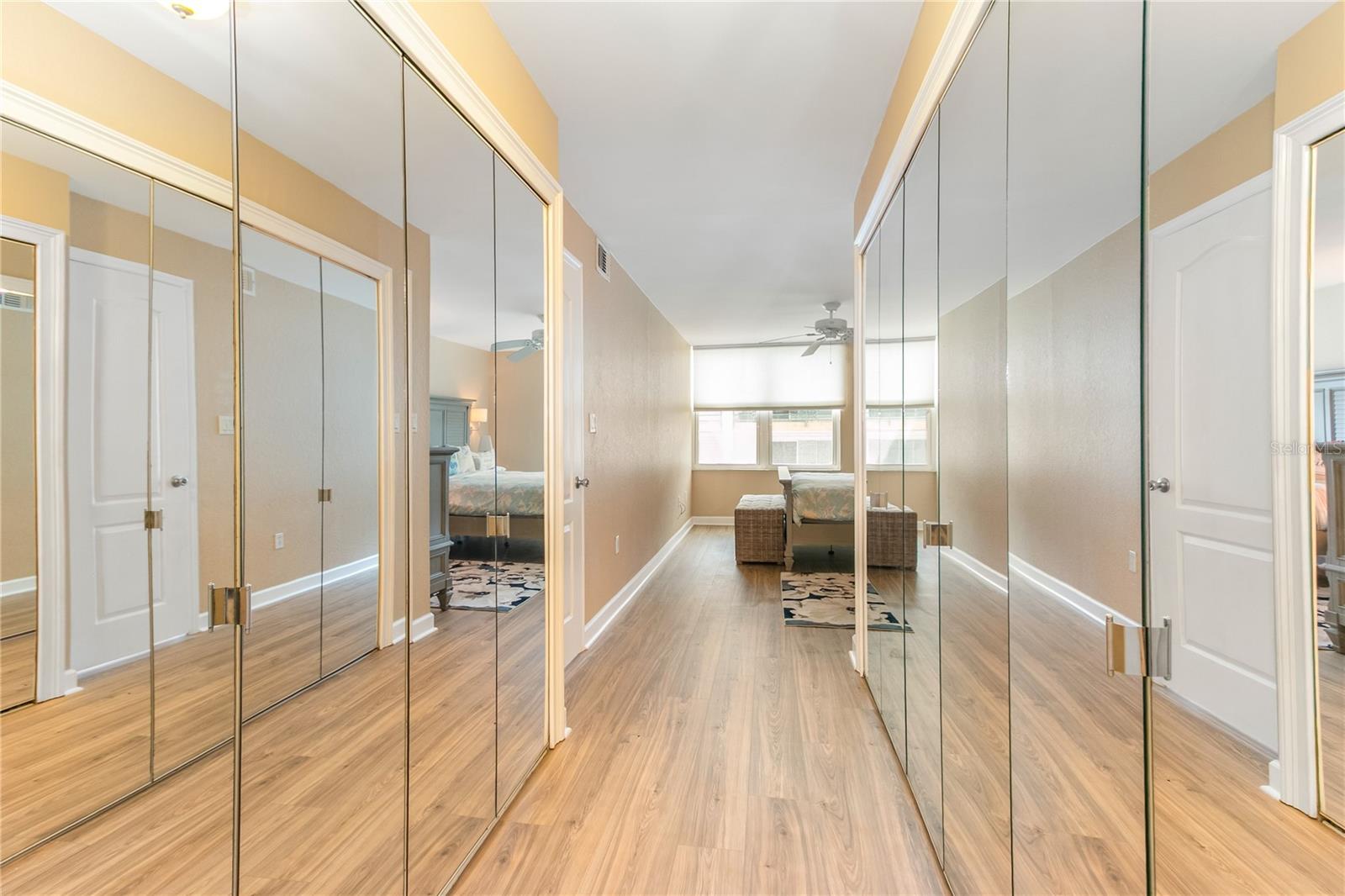 STARBOARD TOWER - Residential