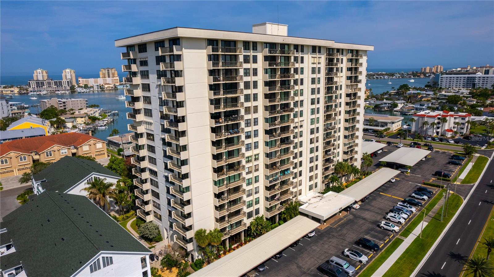 STARBOARD TOWER - Residential