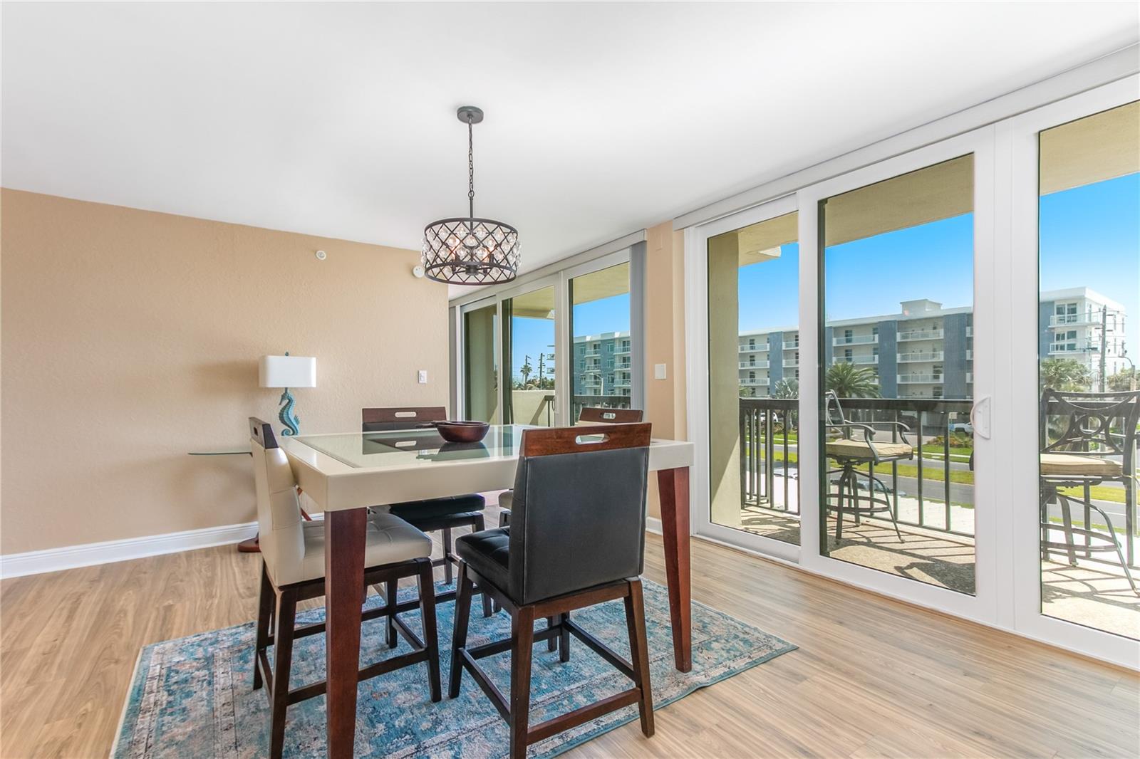STARBOARD TOWER - Residential