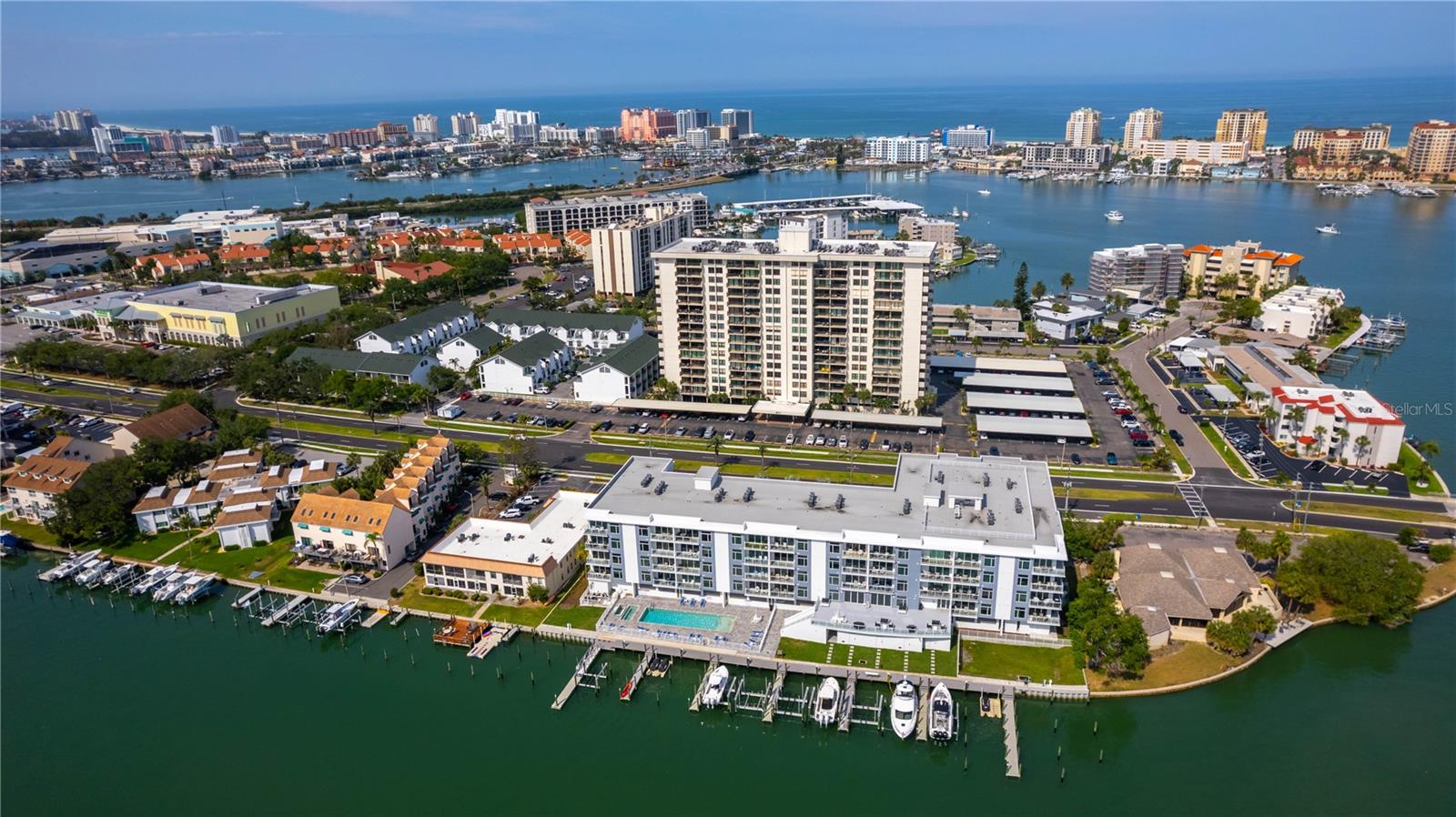 STARBOARD TOWER - Residential