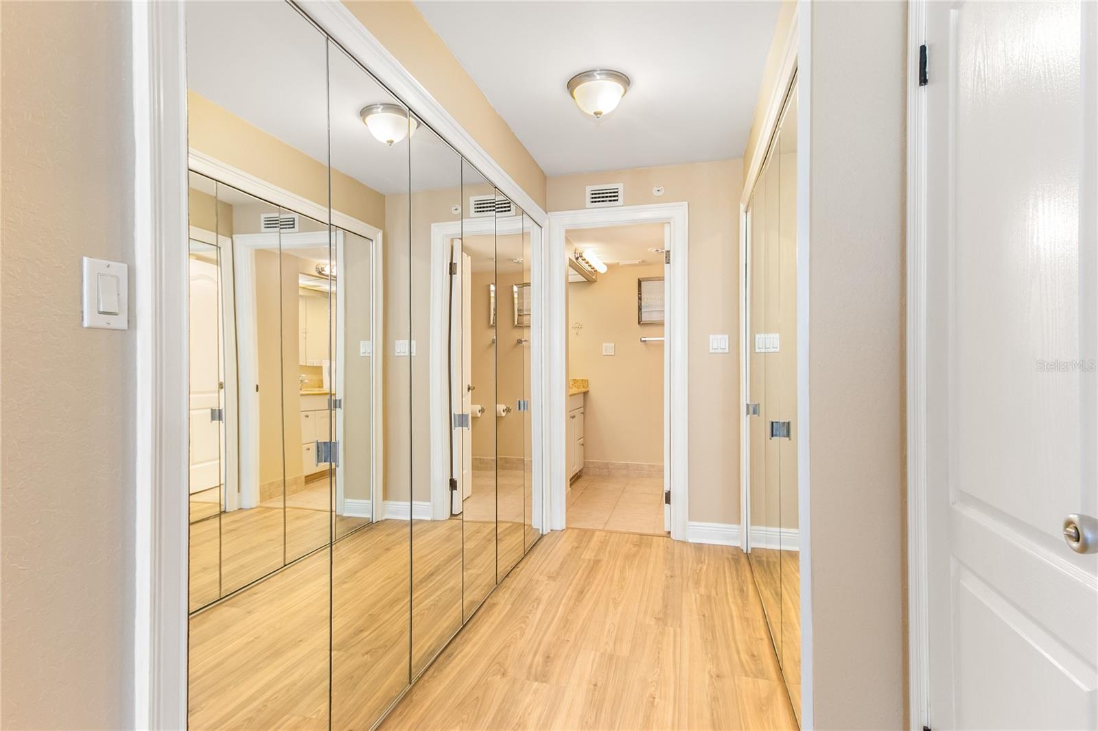 STARBOARD TOWER - Residential