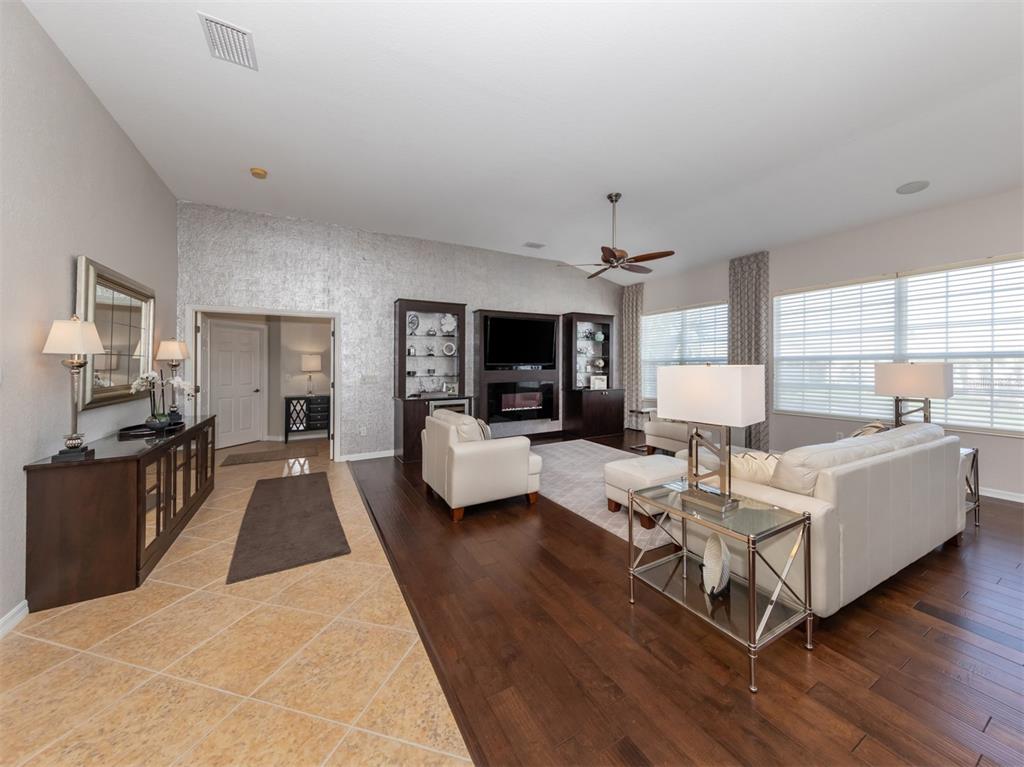Photo 12 of 53 of 1008 TRIANO CIRCLE 1008 condo