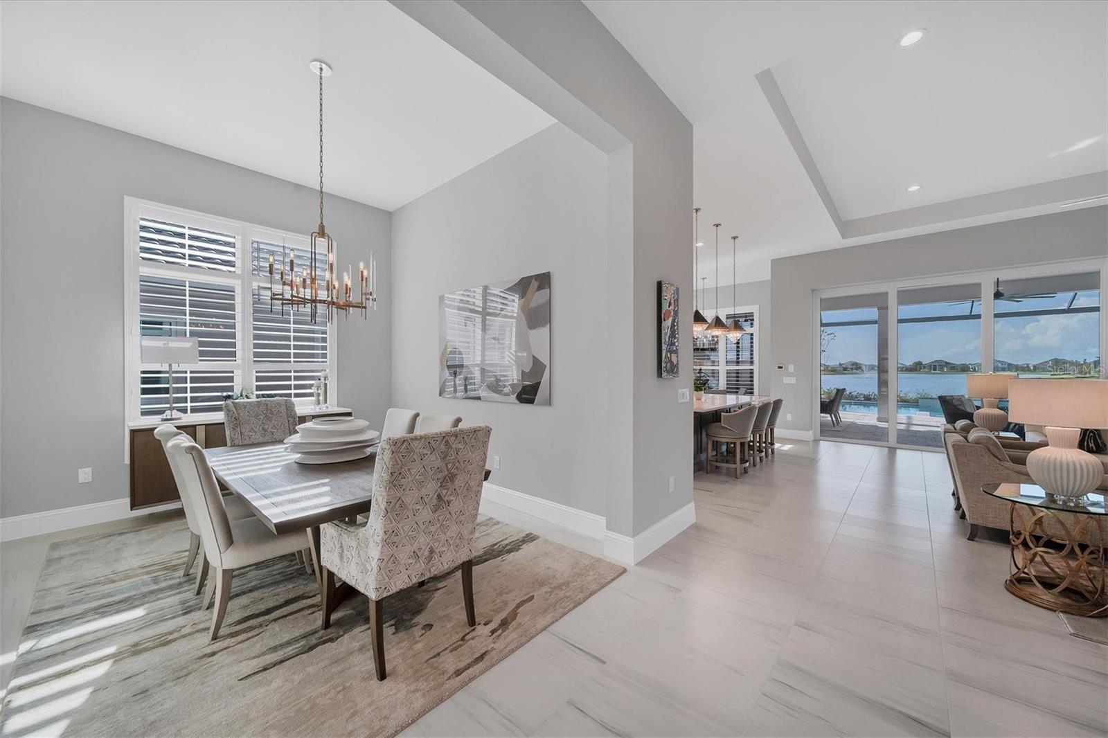 LAKE CLUB - Residential