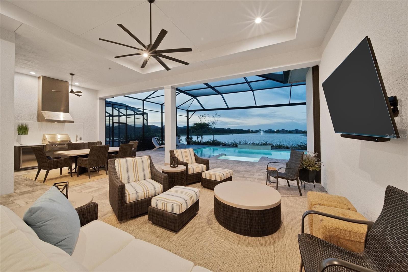 LAKE CLUB - Residential