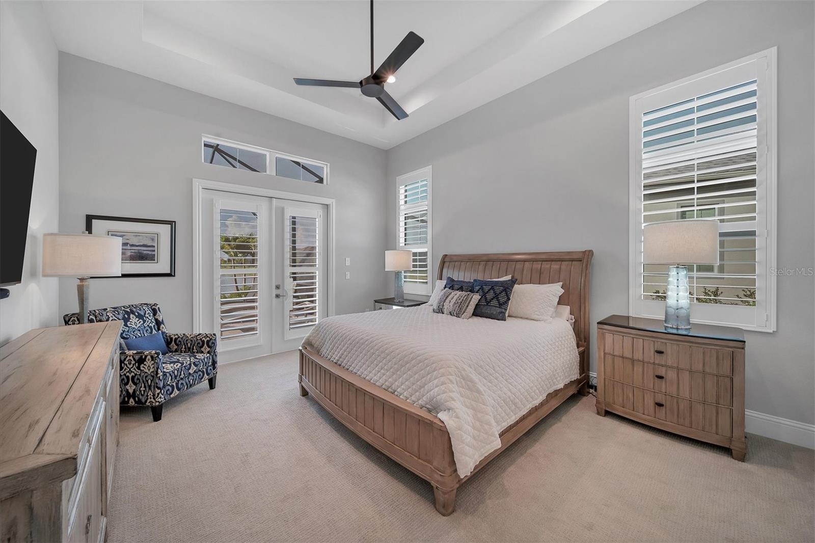 LAKE CLUB - Residential