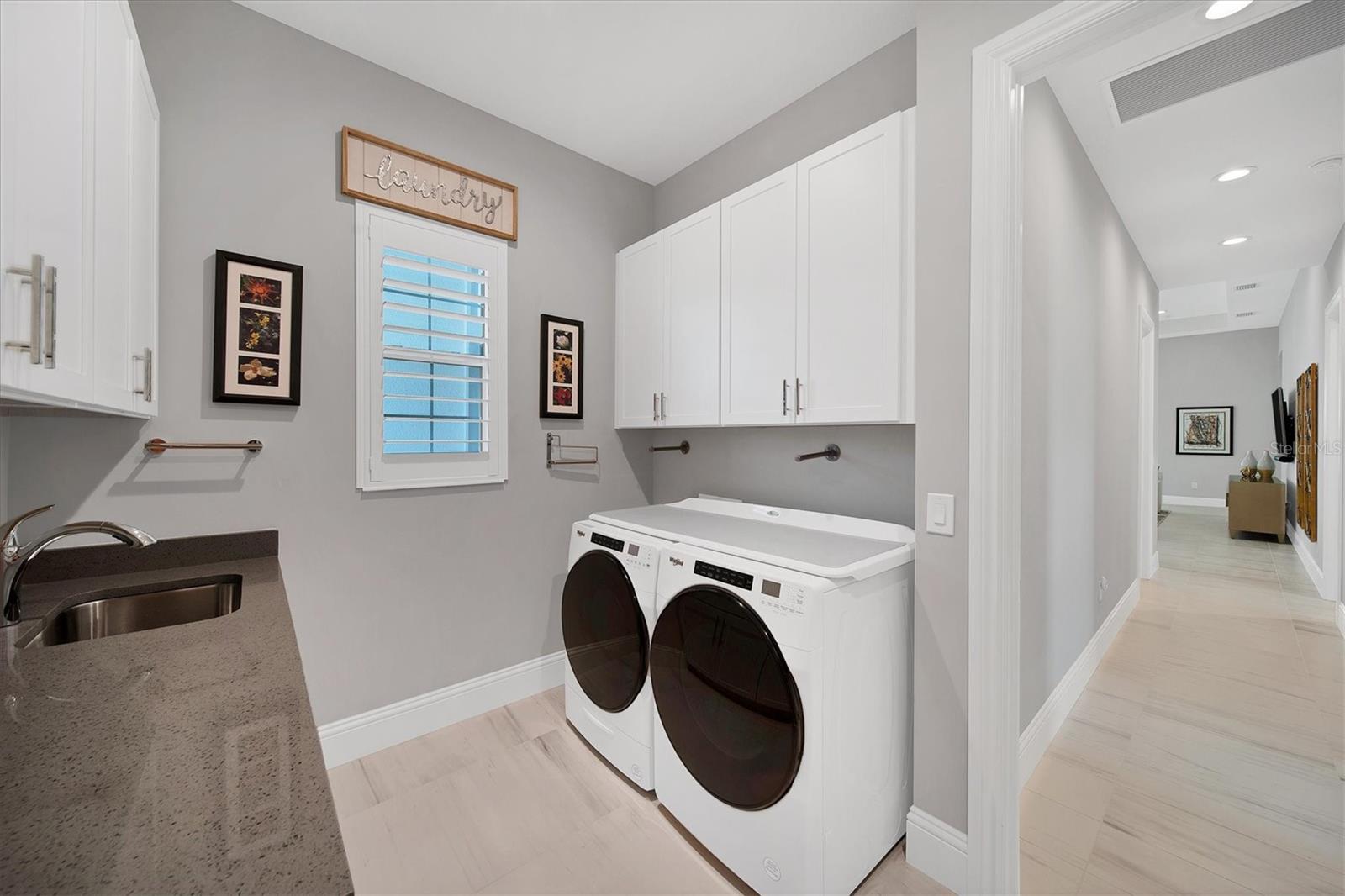 LAKE CLUB - Residential