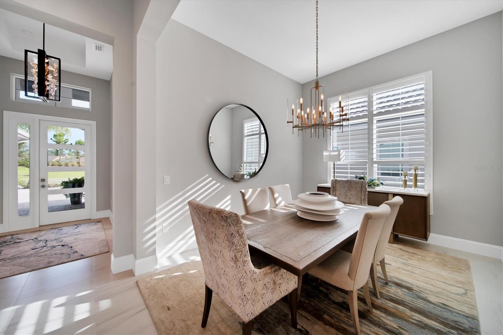 LAKE CLUB - Residential