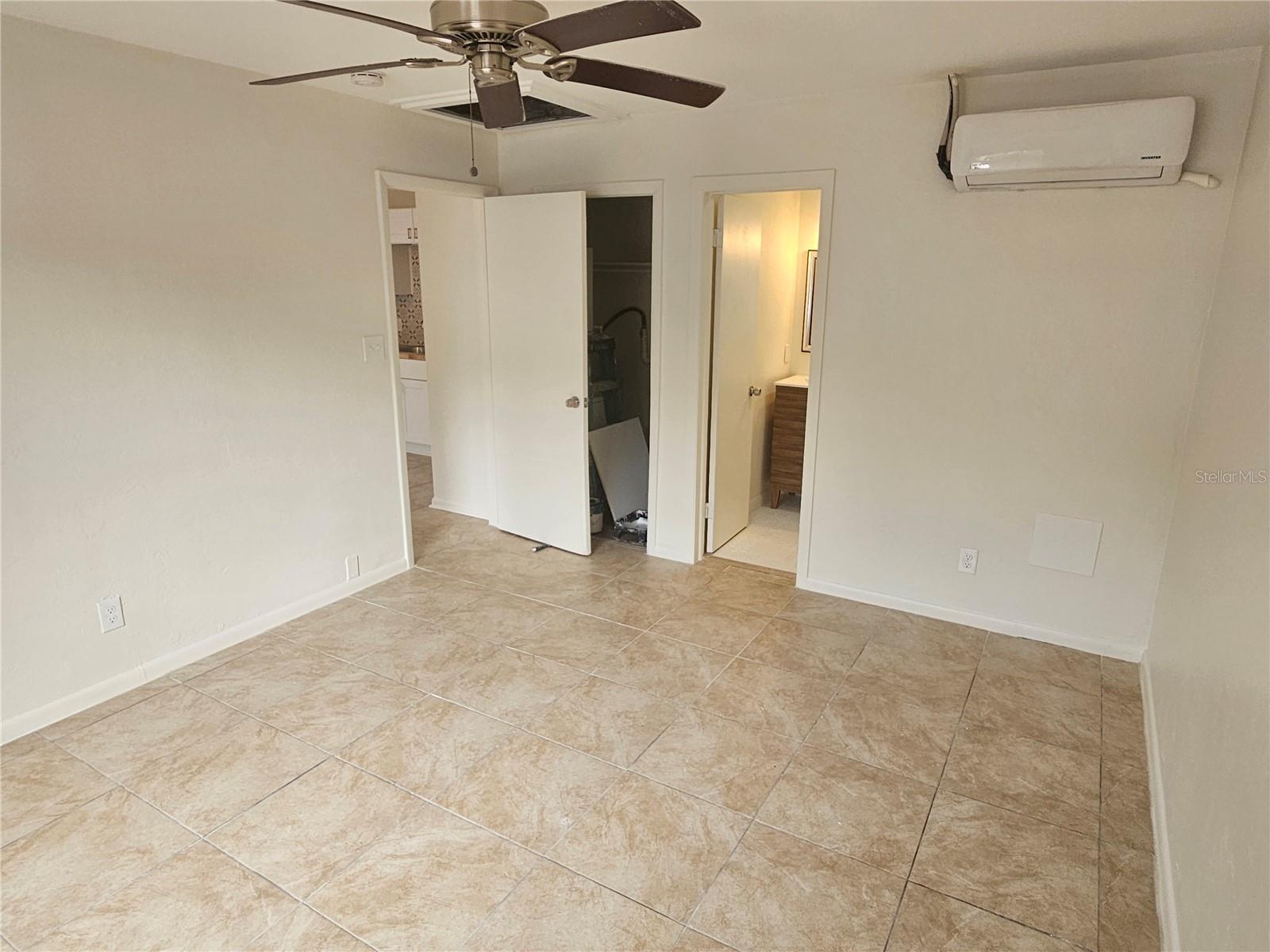 UPTOWN - Residential Lease