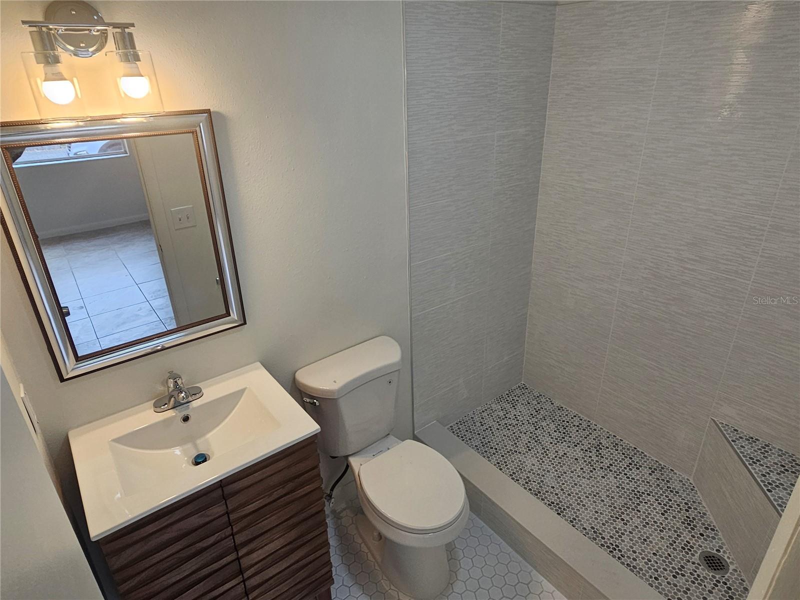 UPTOWN - Residential Lease