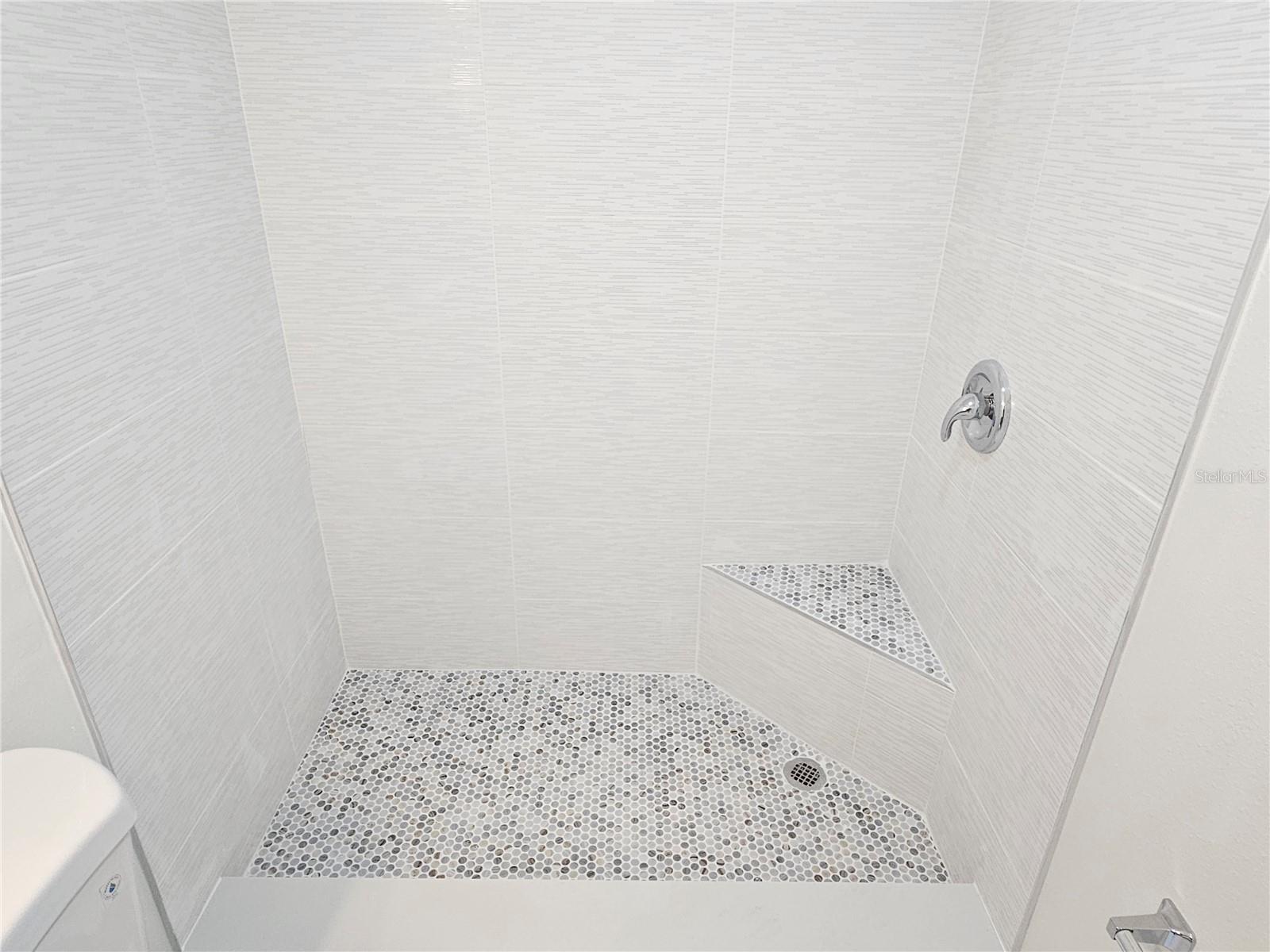 UPTOWN - Residential Lease