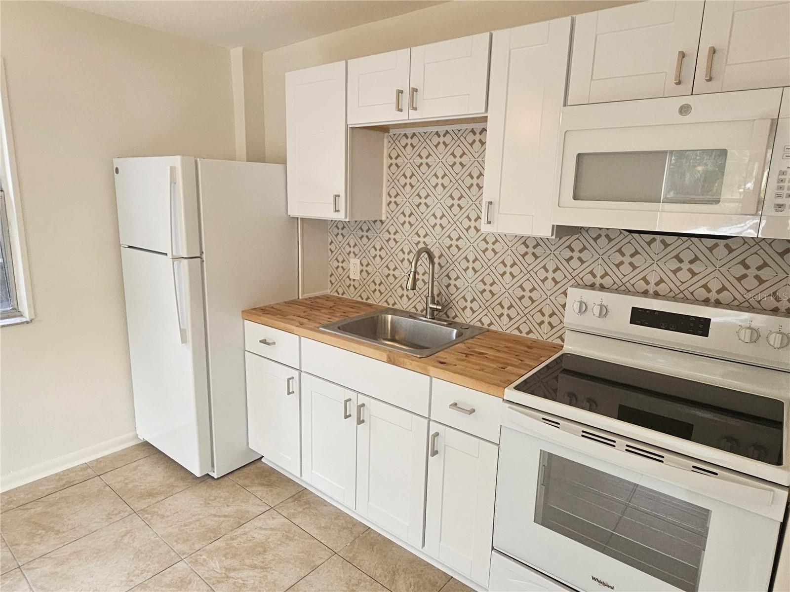 UPTOWN - Residential Lease