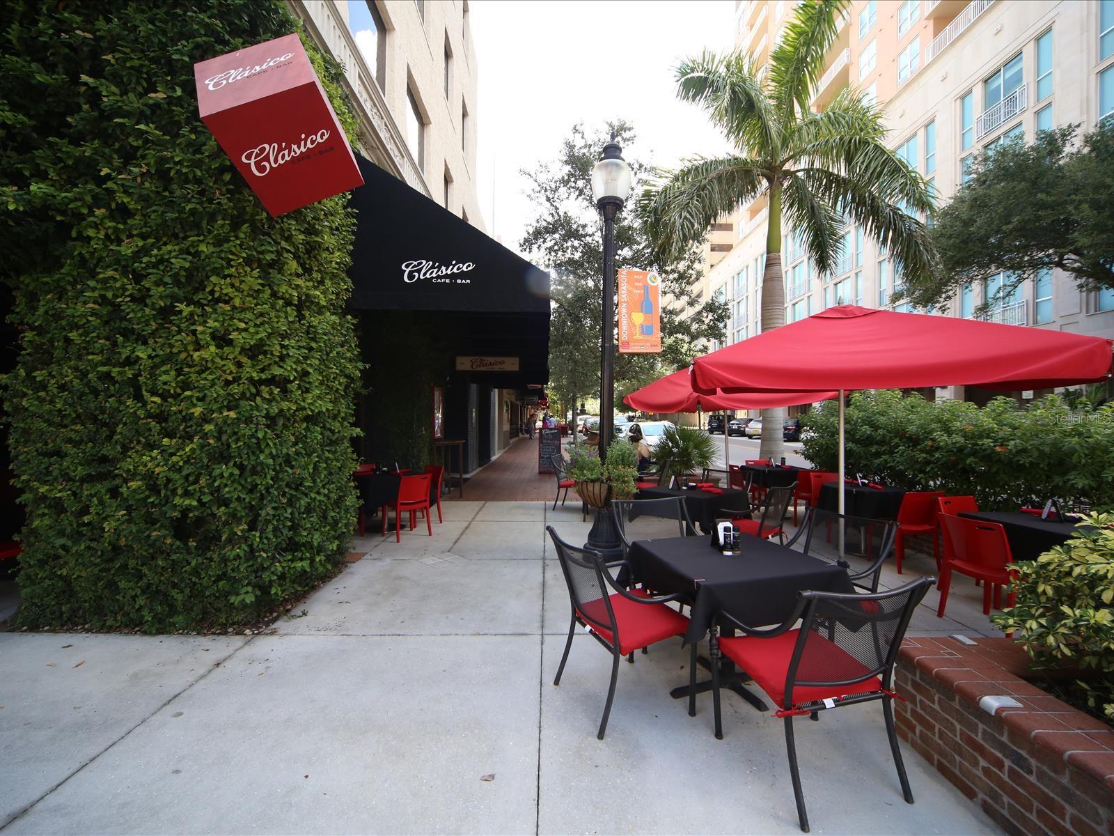 CONQUISTADOR BAY CLUB - Residential