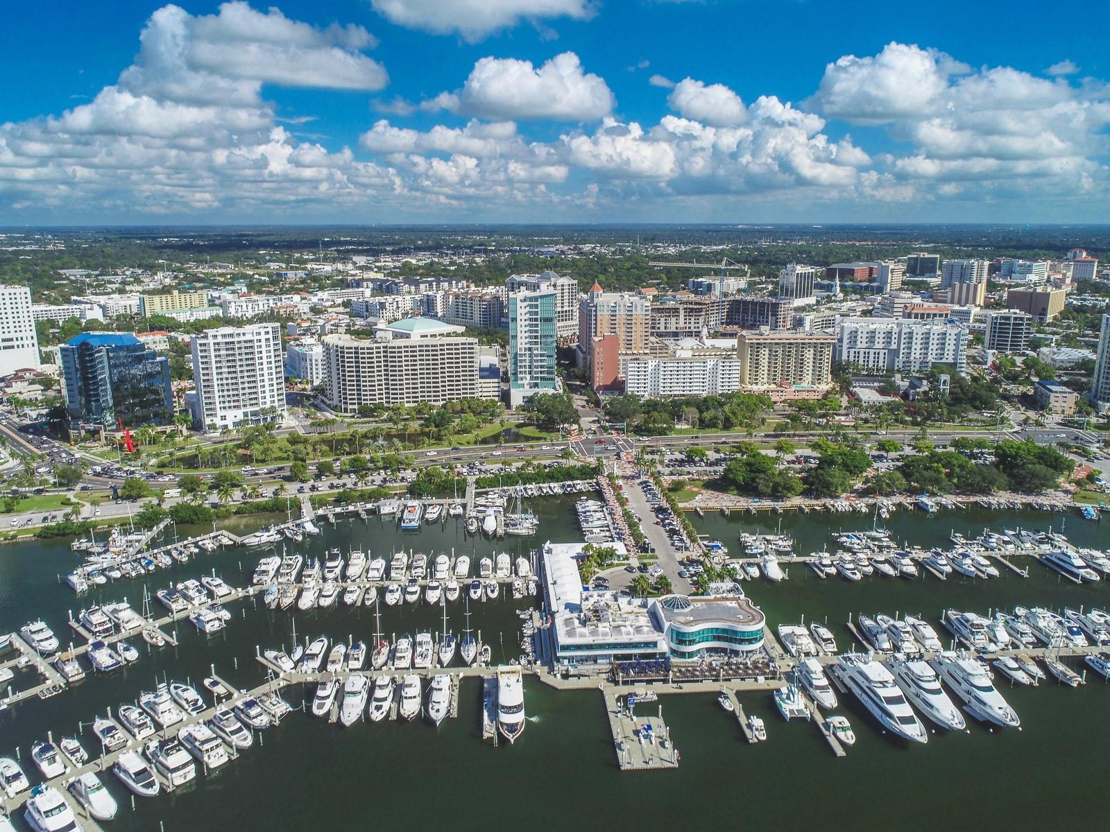 CONQUISTADOR BAY CLUB - Residential