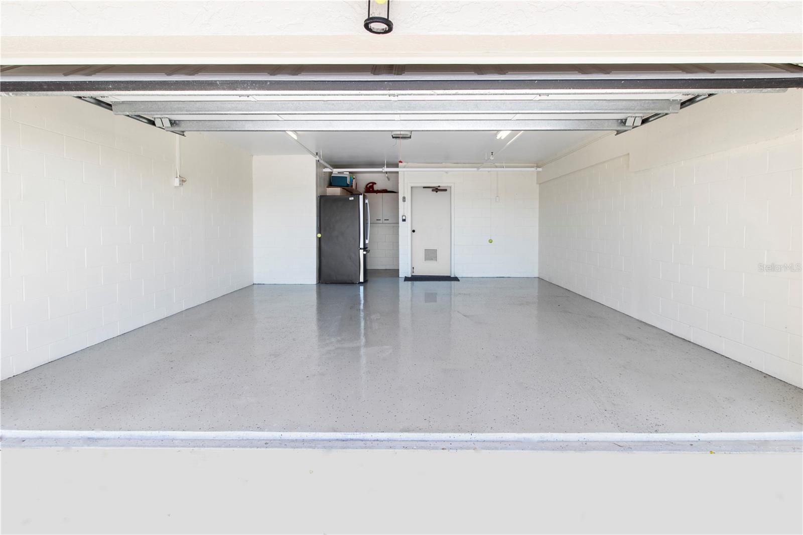 CONQUISTADOR BAY CLUB - Residential