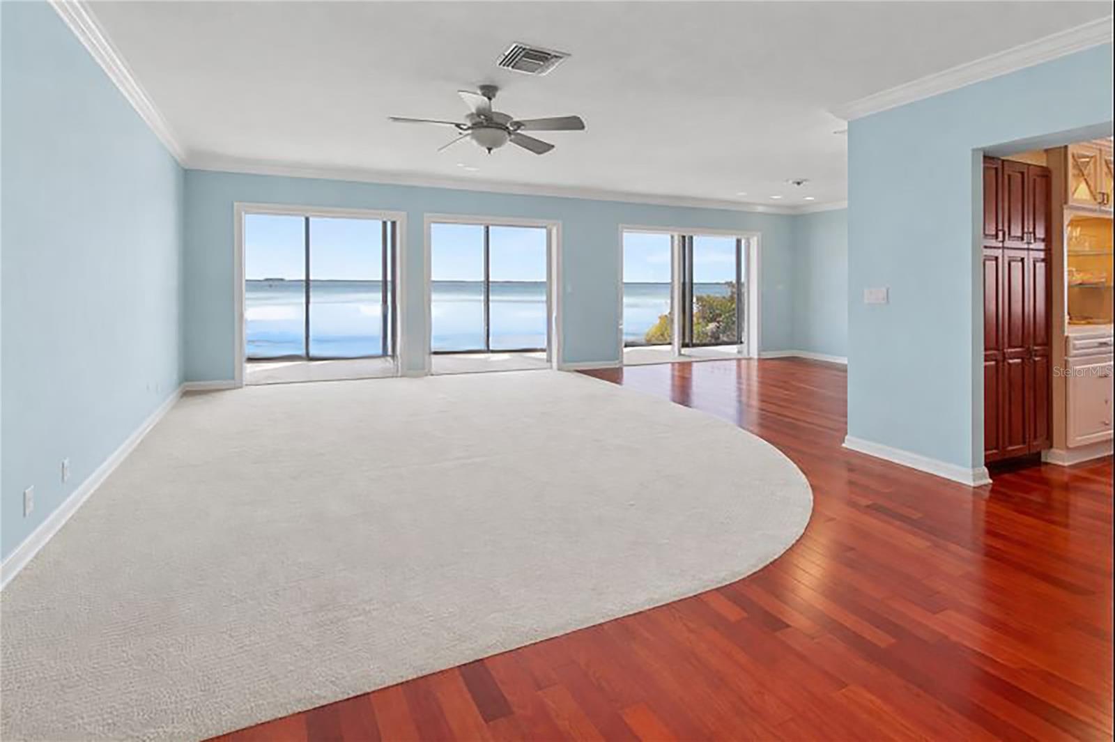 CONQUISTADOR BAY CLUB - Residential