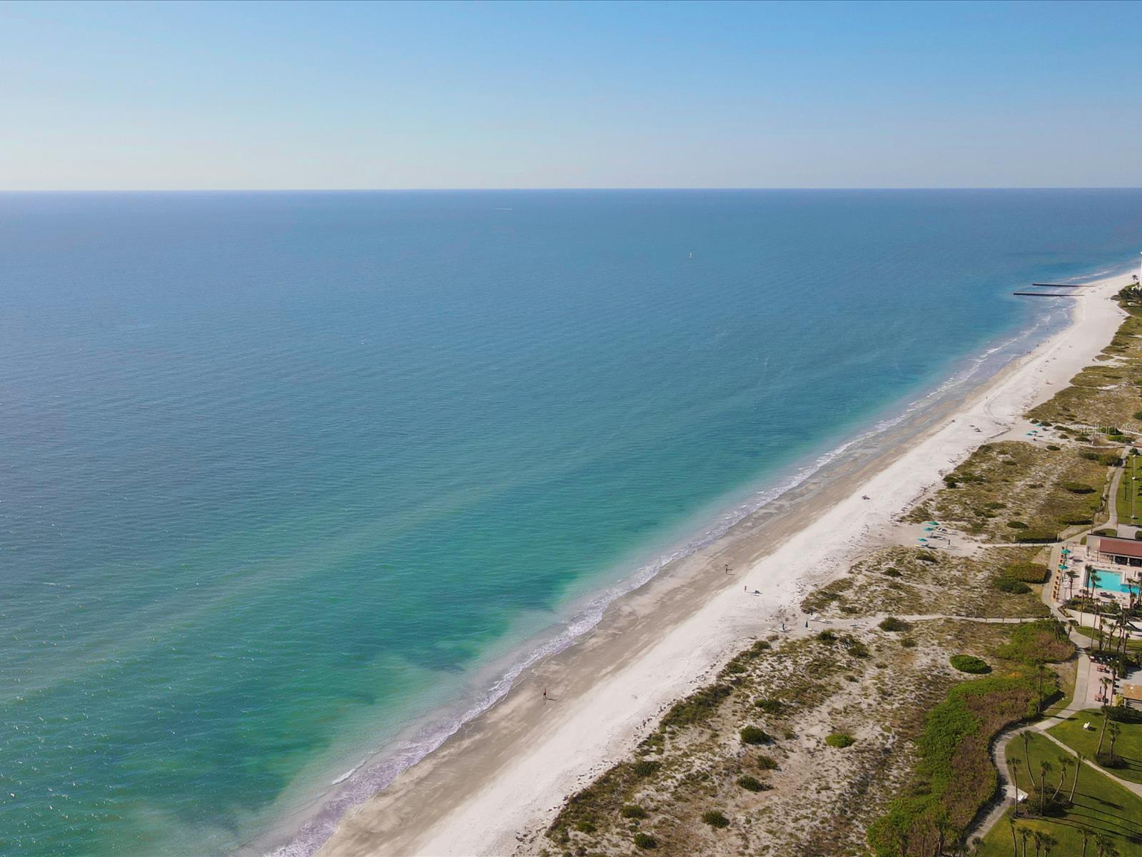 CONQUISTADOR BAY CLUB - Residential