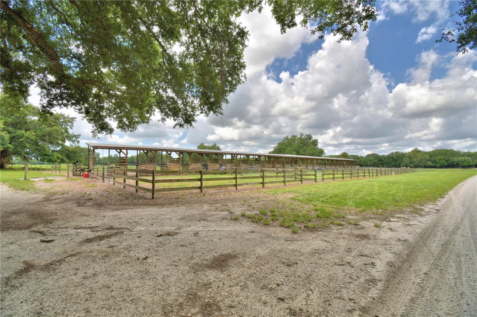 INDIAN HAMMOCK HUNT AND RIDING CLUB - Residential