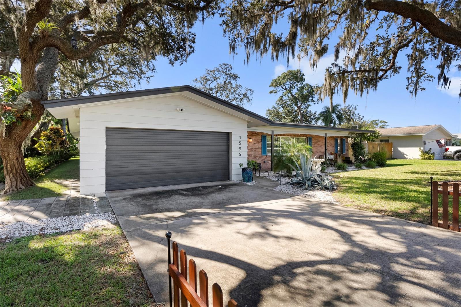 1595 PEACEFUL LANE N
