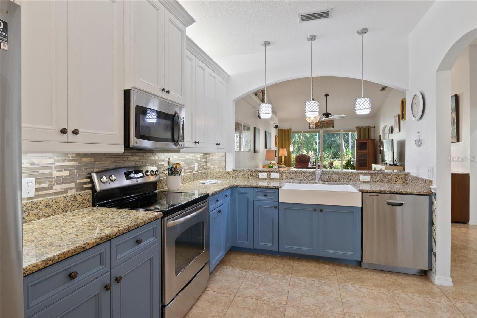 1565 MONARCH DRIVE