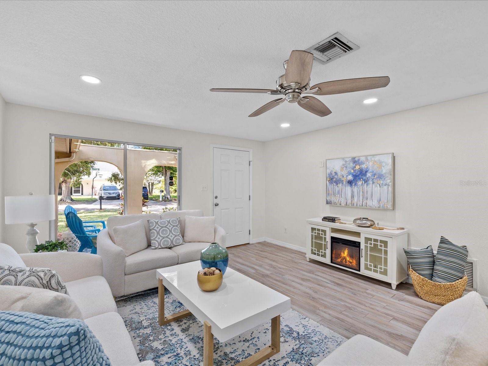 HARBOR HEIGHTS ESTATES - Residential